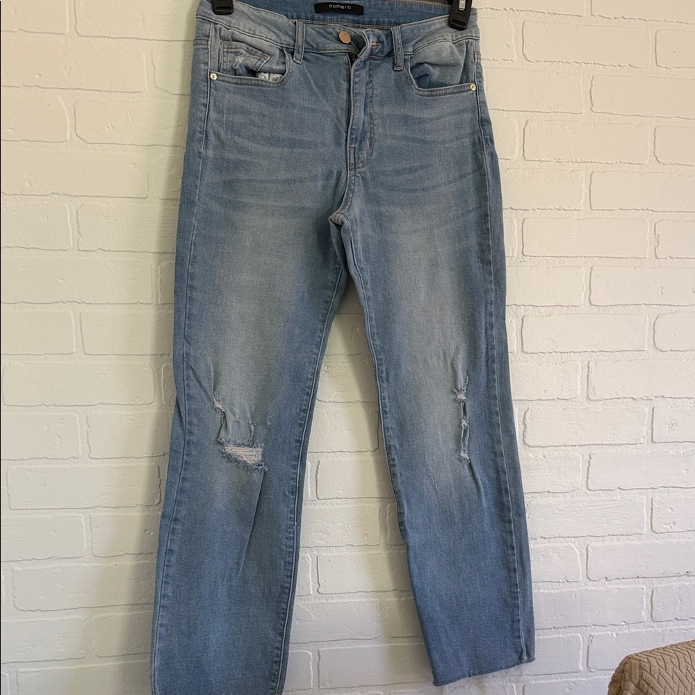 Numero Light Wash Denim Jeans